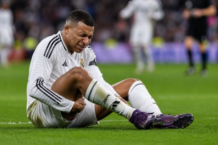 Kylian Mbappé blessé aux ischio-jambiers